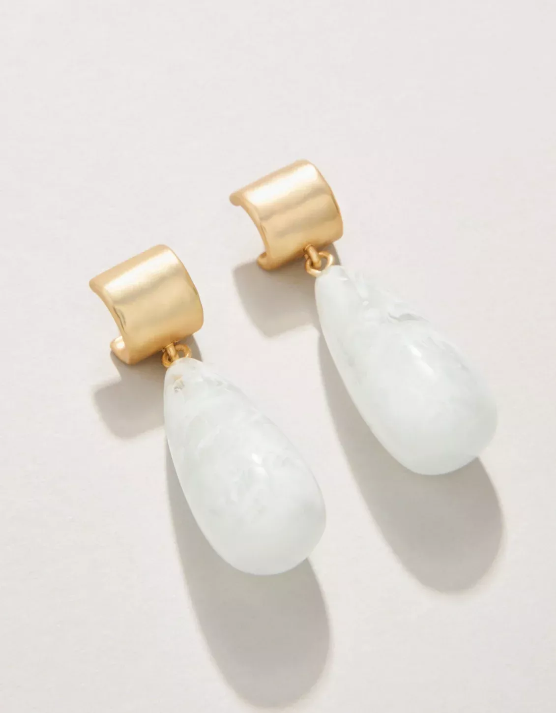 Dew Drop Earrings White
