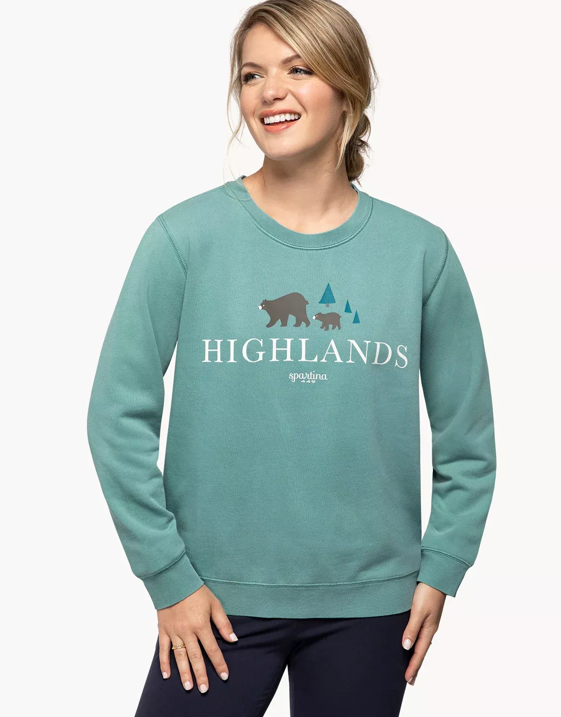 Highlands Sweatshirt Alpine Green Bear