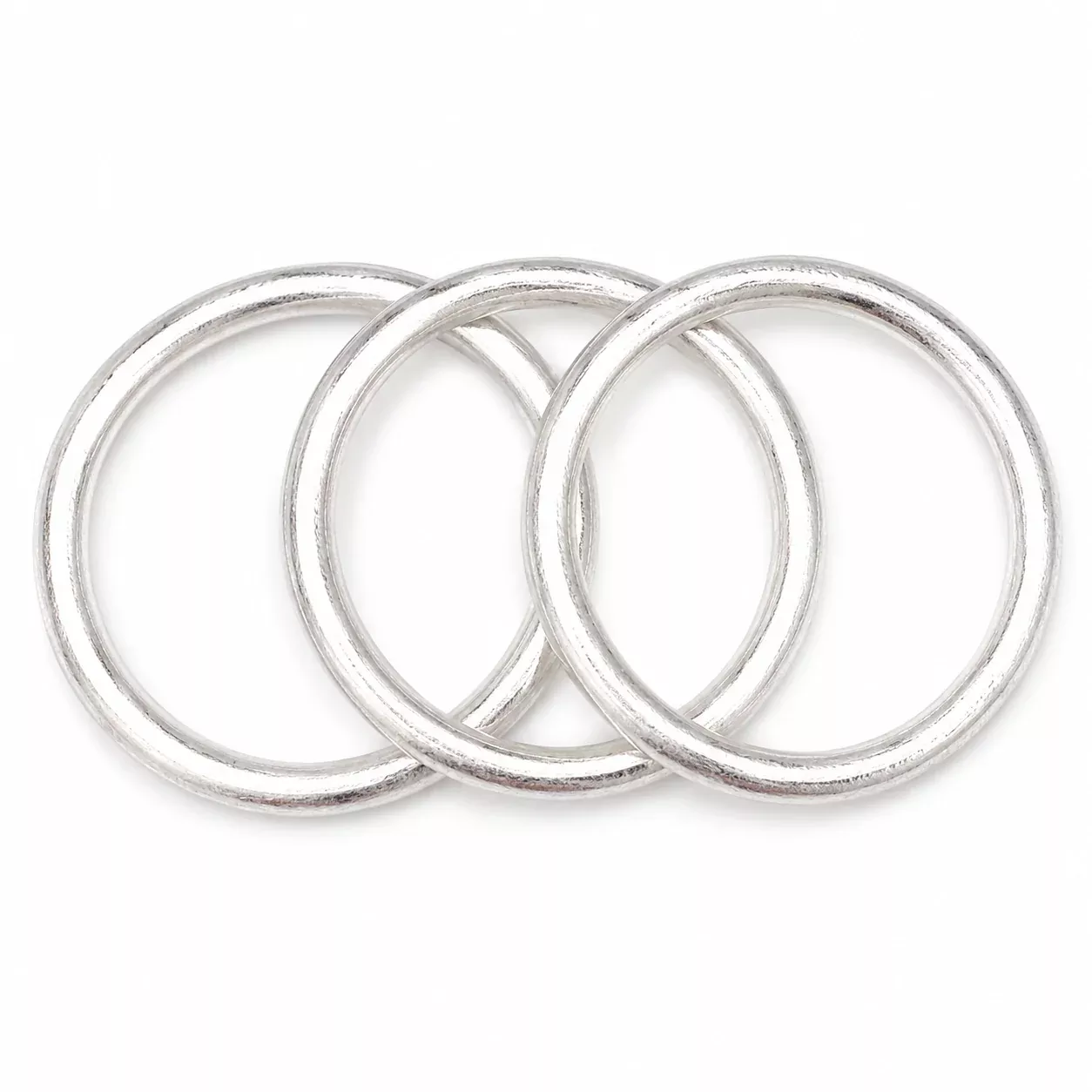 MATTE SILVER CHIC BOLD VINTAGE BANGLES SET