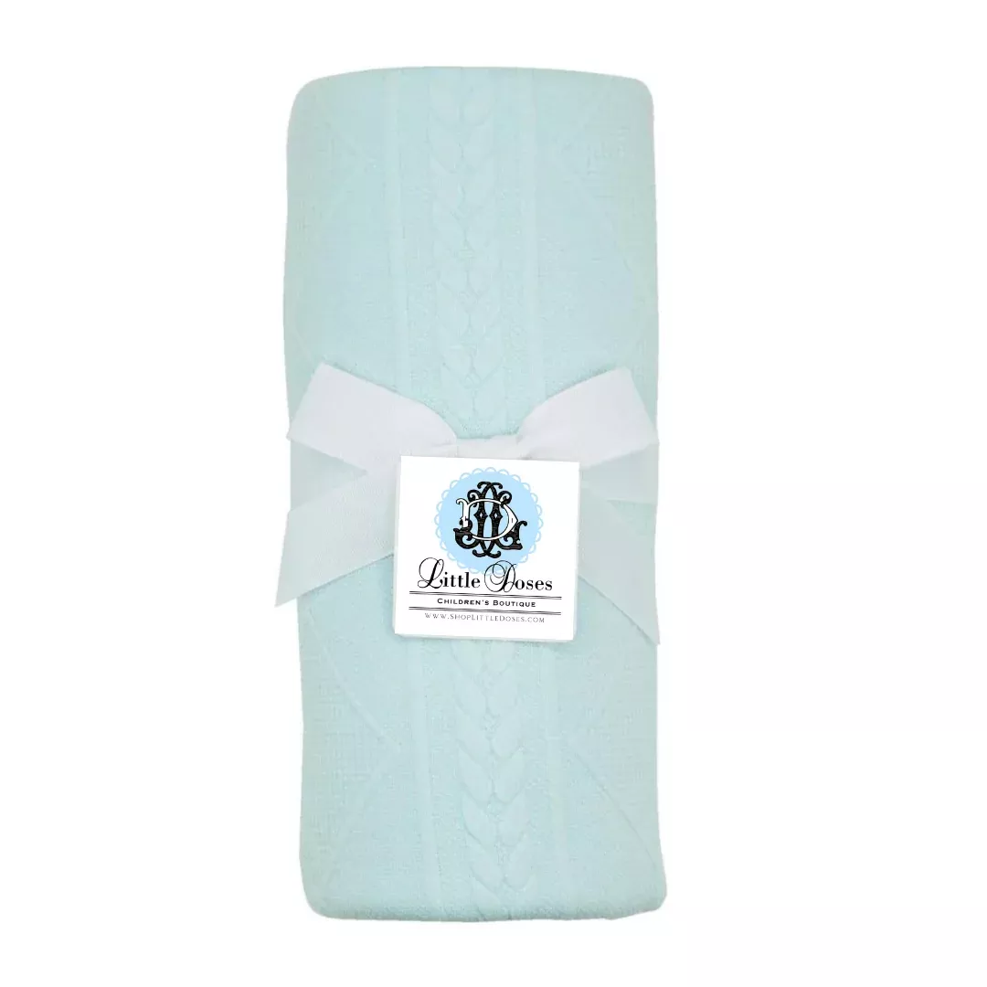MINT BLUE KNIT BLANKET