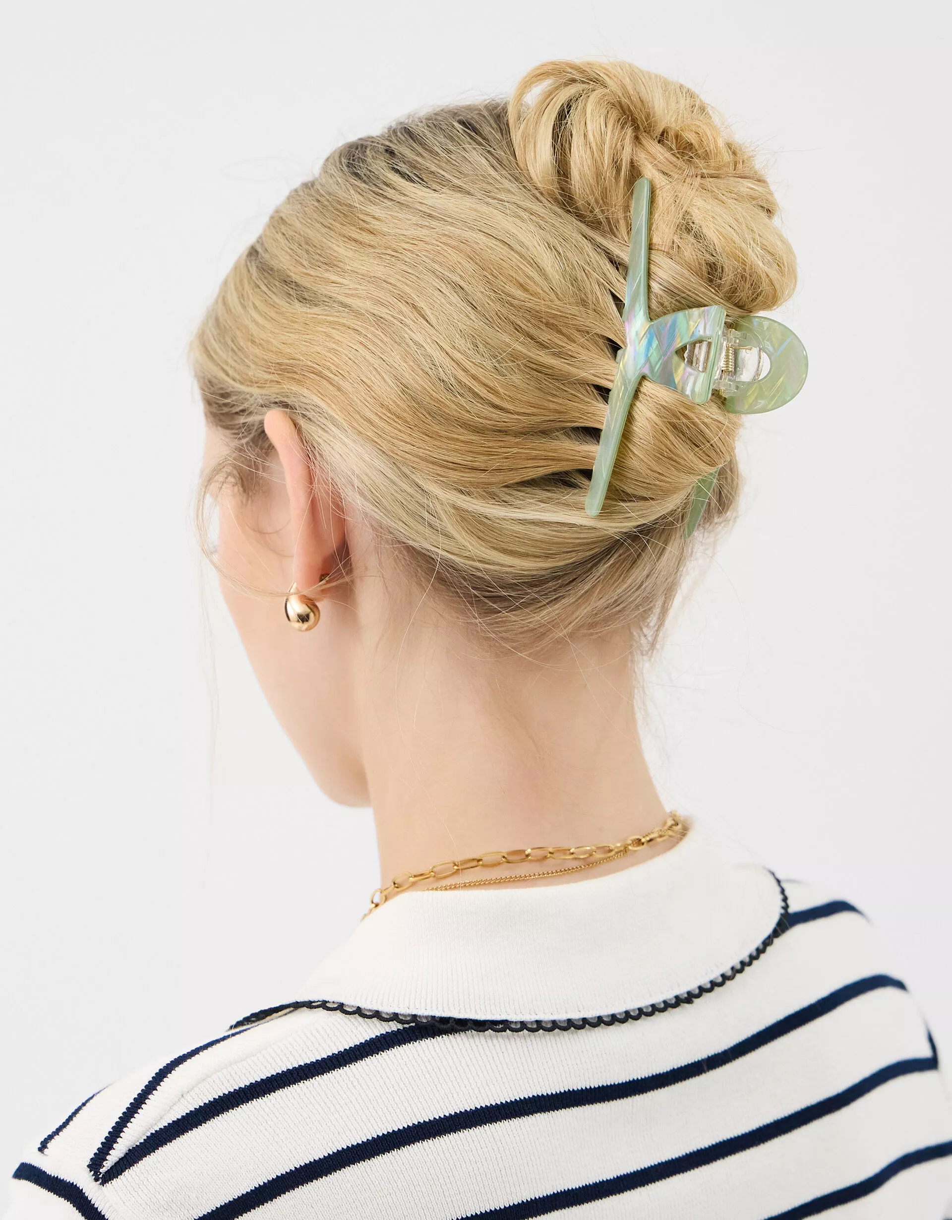 Shimmer Twist Claw Clip