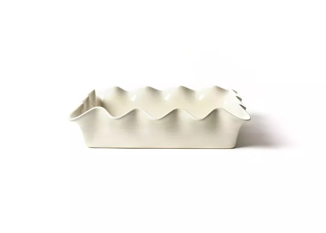 SIGNATURE WHITE RUFFLE CASSEROLE DISH