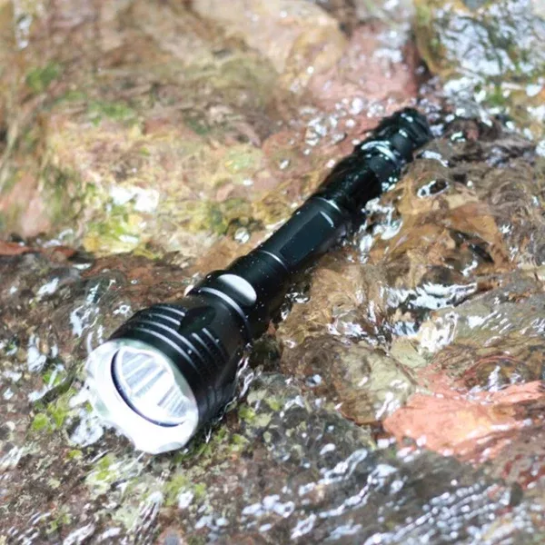 YUPARD Scuba Flashlight